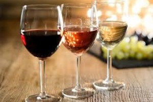 NHỮNG LỢI ÍCH ÍT ĐƯỢC BIẾT ĐẾN CỦA RƯỢU NGOẠI